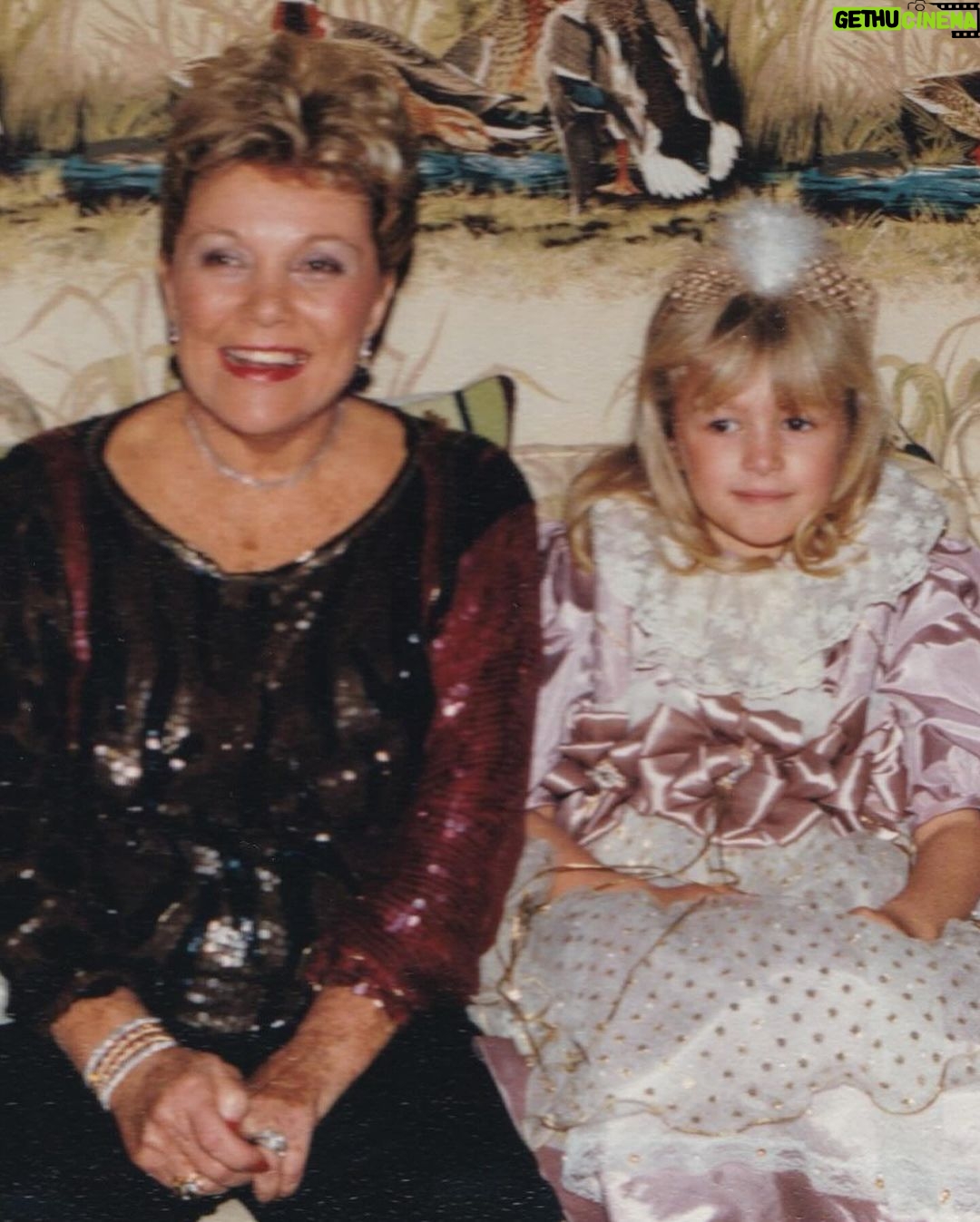 Paris Hilton Instagram - My baby girl London’s middle name is Marilyn, in honor of my beautiful grandmother 💞 I’ve carried a piece of her in my heart ever since she passed, and now it feels like I have a piece of her with me in my little girl 😇💖🥺
