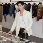 Park Bo-gum Instagram - “SEE, I AM A PARAGON OF FASHION.” #CELINE #CELINEBYHEDISLIMANE #BOGUMXCELINE Siam Paragon