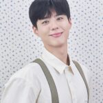 Park Bo-gum Instagram – 여러분의 매일이 행복하고 아름답기를 소망합니다. 마음까지 화창한 추석 연휴 보내세요☀️

#뮤지컬_렛미플라이 #Let_me_fly Yes24 Stage – 예스24스테이지