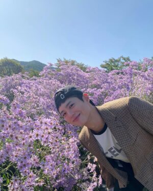 Park Bo-gum Instagram - 언젠가 추억하며 ‘그때 우리 좋았었다’ 말할 수 있을 여행

#셀린느옴므 #셀린느바이에디슬리먼