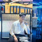 Park Bo-gum Instagram - time to UPGRADE your skin with #BIOTHERM #비오템옴므 #포스수프림
