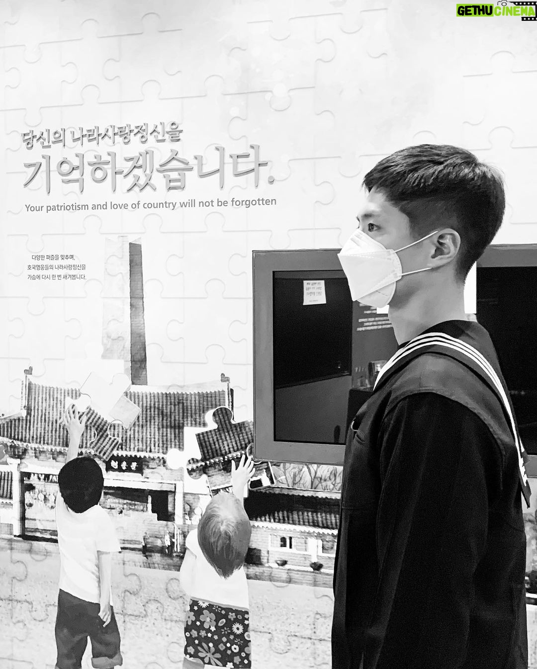 Park Bo-gum Instagram - π°π· #κ΄λ³΅μ #λνλ
립λ§μΈ #λνλ―Όκ΅λ§μΈ #κ³ λ§μ΅λλ€μμ§μκ² μ΅λλ€