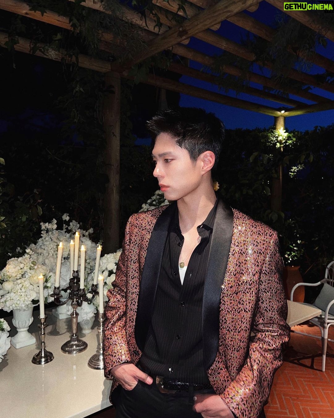 Park Bo-gum - 2.4 Million Likes - CODE VESTIMENTAIRE : LE PALACE
#CELINE #CELINEBYHEDISLIMANE