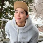 Park Bo-gum Instagram - 지난밤에 눈이 소오복이 왔네☃️