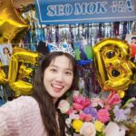 Park Eun-bin Instagram – 목하로 가득 채운 2023년을 잘 보냈습니다🌞⭐️
꿈밖에 가진 게 없던 목하를 만나
마음껏 꿈꾸고 소중한 것들을 얻는 시간이었습니다.
그 무엇도 결코 헛된 건 없다는 걸 느끼는 나날이었습니다. 무인도에서의 삶이 목하의 삶의 흐름을 유예시키긴 했지만 결코 정체되었던 건 아니었음을🍀✨️ 

꿈을 가지고 만난 모든 사람이 결국 다 목하에게 보물이 되었어요🎁 모두가 꿈으로 인해 빛나고, 또 서로를 빛낼 수 있길 저와 목하가 있는 힘껏 응원하겠습니다✊️
이 작품은 제게 우연이 아니라 필연이었음을🍀✨️ 

목하와 함께 모든 과정을 지나왔던 분들께 정말 감사합니다🙇‍♀️ 덕분에 행복했고, 덕분에 빛날 수 있었습니다🌟
#무인도의디바 를 함께해주신 모두에게❗️
유효한 사랑을 보내고 싶습니다🥰‼️ 
오래오래 기억하고 간직해주세요🙏👍 

#무인도의디바 #CastawayDIVA
#231028_231203
#서목하_안녕 🥹🩵💙