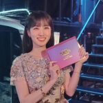 Park Eun-bin Instagram – 🎼 #2023MAMAAWARDS 다녀왔습니다💓 이번 주에 마무리되는 #무인도의디바 🥹🎤 반드시, 최고로 해내 봐요, 우리🌞 오늘 밤 9시 20분 11회 많관부 많사부~🩵💙