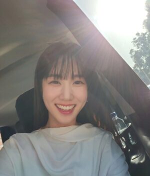 Park Eun-bin Instagram - 저는 오늘 대만에서 #무인도의디바 7회 볼 겁니다☺️🫶 in Taipei📺 잠시 후 9시20분에 본방사수 부탁드려용😘❣️