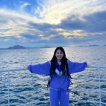 Park Eun-bin Instagram – 🎼지금 #놀라운토요일 보시고 이어서 #무인도의디바 3회 시청해주세요~😆🩵💙