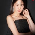 Park Eun-bin Instagram – 🎼D-1 #무인도의디바 내일 밤 9시20분, 드디어 첫 방송합니다🧤 @tvn_drama @netflixkr 💙❤️🖤