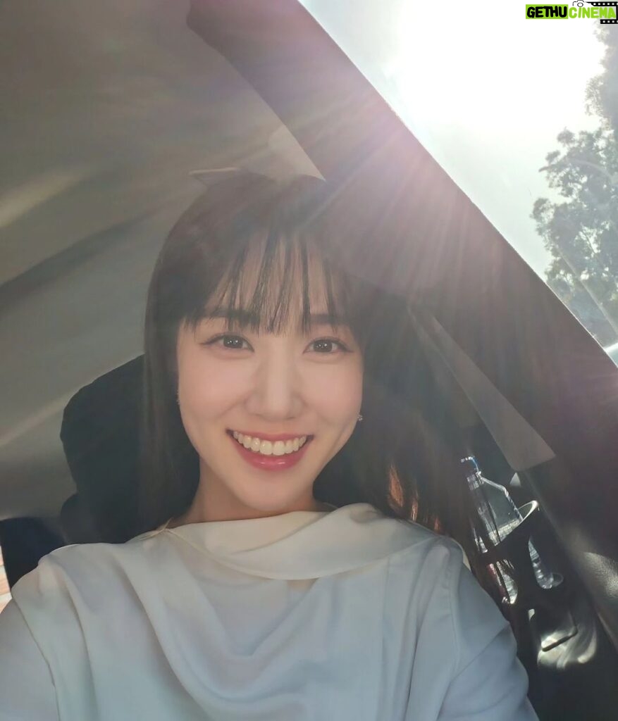 Park Eun-bin Instagram - 저는 오늘 대만에서 #무인도의디바 7회 볼 겁니다☺️🫶 in Taipei📺 잠시 후 9시20분에 본방사수 부탁드려용😘❣️