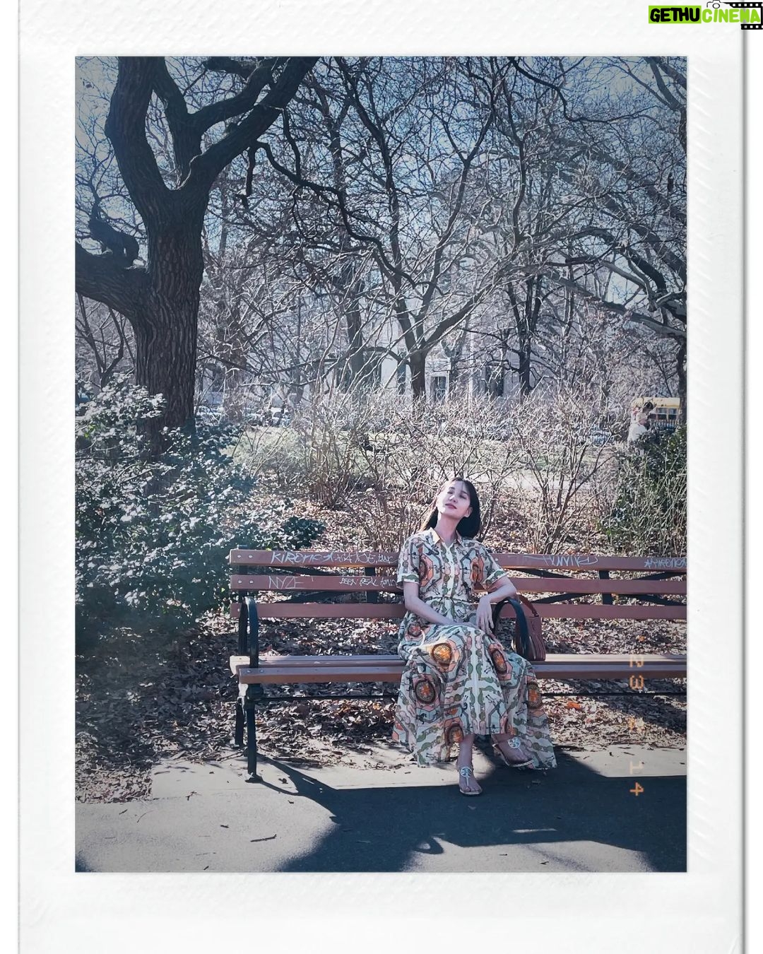 Park Eun-bin Instagram - @toryburch & @Wkorea in New York๐ฝ #ToryBurch #ํ ๋ฆฌ๋ฒ์น & EUNBIN ๐๐ #ToryBurchSS23 #ToryBurchFW23 & Behind ๐งก