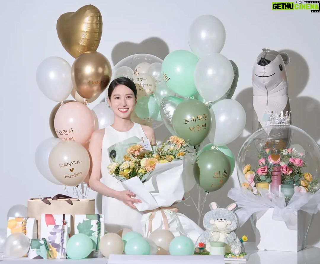Park Eun-bin Instagram - 반가워요🌱 #한율 💚 Hanyul, delivers Korean benefits through balanced beauty 🌿