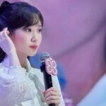 Park Eun-bin Instagram - #은빈노트_빈칸 2022 Asia Fan Meeting Tour 🔚✨️ #EUNBINNOTE_BINKAN in Kuala Lumpur 🐇 #20221224 💌 아시아 투어와 함께 2022년을 마무리합니다🧤✨️ 이렇게 빈칸을 채워주시기 위해 각국 각지에서 모여주셨던 많은 분들께 감사 인사 드립니다🙇‍♀️❤️ 비어있는 공간이 빛나는 공간으로 확실히 채워진 것을 보고, 듣고, 느끼고, 참 행복한 여정이었습니다. 우리가 함께했던 시간...🌟 지나고 다시 추억할 때 분명 '함께' 행복했다고, 그때그때 서로에게 집중했던 소중한 순간들을 꼭 좋은 기억으로 간직할 수 있기를 바랍니다🙏🌕🐇 최선을 다해 빈칸을 아름답게 꾸며주셨던 모든 분들께 감사합니다🙇‍♀️💋 덕분에 무사히, 행복 가득히 마무리하고 2023년으로 나아갑니다🏃‍♀️❤️‍🔥 2022년을 특별하게 보낼 수 있게 해주셨던 이 세상의 사랑 가득한 많은 분들께도 정말 고맙습니다!🙇‍♀️💕 2023년, 모두모두 건강 잘 챙기시고 웃는 일이 가득한 새해 보내시길 소망합니다🙏 새해 복 많이 받으세요!!!🐰✨️ I'm so grateful for your support and love this year. I wish you all the best in 2023!🥰🍀 #HappyNewYear 🎉