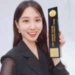 Park Eun-bin Instagram - 빙고들 덕분에🫶 2023 #서울드라마어워즈 에서 #아시아스타상 을 받았습니다🏆 모두 감사하고 또 사랑합니다 나의 빙고빙고🩷💚