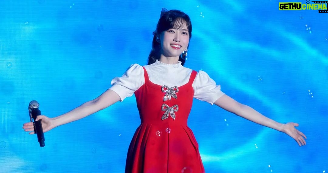 Park Eun-bin Instagram - #은빈노트_빈칸 2022 Asia Fan Meeting Tour 🔚✨️ #EUNBINNOTE_BINKAN in Kuala Lumpur 🐇 #20221224 💌 아시아 투어와 함께 2022년을 마무리합니다🧤✨️ 이렇게 빈칸을 채워주시기 위해 각국 각지에서 모여주셨던 많은 분들께 감사 인사 드립니다🙇♀️❤️ 비어있는 공간이 빛나는 공간으로 확실히 채워진 것을 보고, 듣고, 느끼고, 참 행복한 여정이었습니다. 우리가 함께했던 시간...🌟 지나고 다시 추억할 때 분명 '함께' 행복했다고, 그때그때 서로에게 집중했던 소중한 순간들을 꼭 좋은 기억으로 간직할 수 있기를 바랍니다🙏🌕🐇 최선을 다해 빈칸을 아름답게 꾸며주셨던 모든 분들께 감사합니다🙇♀️💋 덕분에 무사히, 행복 가득히 마무리하고 2023년으로 나아갑니다🏃♀️❤️🔥 2022년을 특별하게 보낼 수 있게 해주셨던 이 세상의 사랑 가득한 많은 분들께도 정말 고맙습니다!🙇♀️💕 2023년, 모두모두 건강 잘 챙기시고 웃는 일이 가득한 새해 보내시길 소망합니다🙏 새해 복 많이 받으세요!!!🐰✨️ I'm so grateful for your support and love this year. I wish you all the best in 2023!🥰🍀 #HappyNewYear 🎉