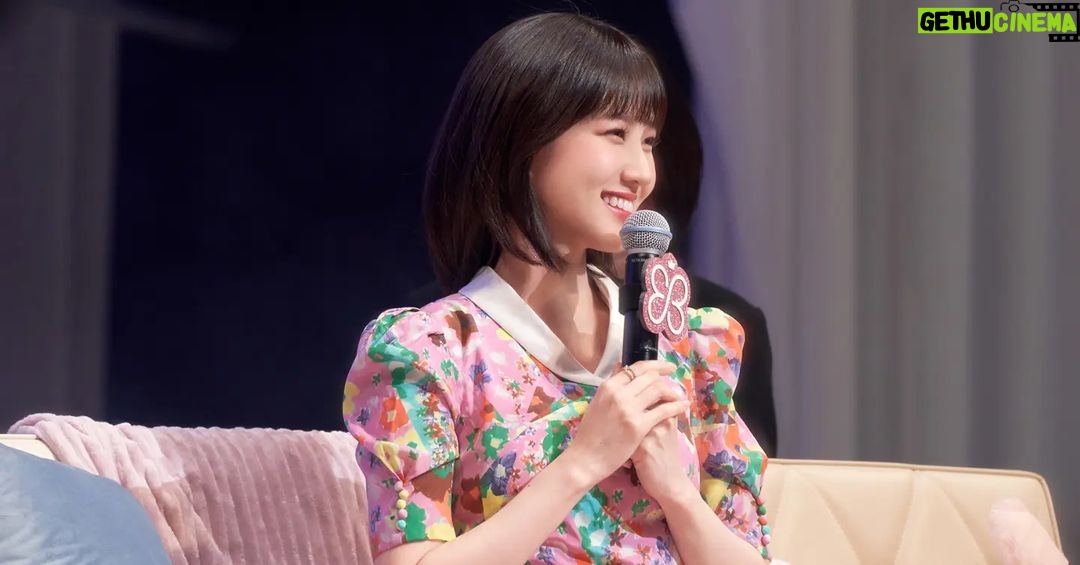 Park Eun-bin Instagram - #은빈노트_빈칸 2022 Asia Fan Meeting Tour 🔚✨️ #EUNBINNOTE_BINKAN in Tokyo 🐇 #20221119 💌 아시아 투어와 함께 2022년을 마무리합니다🧤✨️ 이렇게 빈칸을 채워주시기 위해 각국 각지에서 모여주셨던 많은 분들께 감사 인사 드립니다🙇♀️❤️ 비어있는 공간이 빛나는 공간으로 확실히 채워진 것을 보고, 듣고, 느끼고, 참 행복한 여정이었습니다. 우리가 함께했던 시간...🌟 지나고 다시 추억할 때 분명 '함께' 행복했다고, 그때그때 서로에게 집중했던 소중한 순간들을 꼭 좋은 기억으로 간직할 수 있기를 바랍니다🙏🌕🐇 최선을 다해 빈칸을 아름답게 꾸며주셨던 모든 분들께 감사합니다🙇♀️💋 덕분에 무사히, 행복 가득히 마무리하고 2023년으로 나아갑니다🏃♀️❤️🔥 2022년을 특별하게 보낼 수 있게 해주셨던 이 세상의 사랑 가득한 많은 분들께도 정말 고맙습니다!🙇♀️💕 2023년, 모두모두 건강 잘 챙기시고 웃는 일이 가득한 새해 보내시길 소망합니다🙏 새해 복 많이 받으세요!!!🐰✨️ I'm so grateful for your support and love this year. I wish you all the best in 2023!🥰🍀 #HappyNewYear 🎉