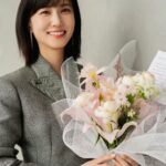 Park Eun-bin Instagram - 2022년 미국비평가협회(The Critics Choice Association·CCA)가 주관한 '아시아 태평양 시네마＆TV'(Asian Pacific Cinema ＆ Television) 창립 기념 시상식에서 TV 부문 라이징 스타상을 수상했습니다🏆 영광입니다❤ Thank you so much again🙏❤️ #ExtraordinaryAttorneyWoo 💋