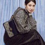 Park Eun-bin Instagram - #광고 #토리버치 #ToryBurch #ToryBurchFW23 @ToryBurch ✨️ 토리버치 23FW 시즌은 모던함과 고급스러운 미니멀리즘을 토리버치만의 방식으로 해석해 본연의 아름다움을 이끌어냈습니다✨️