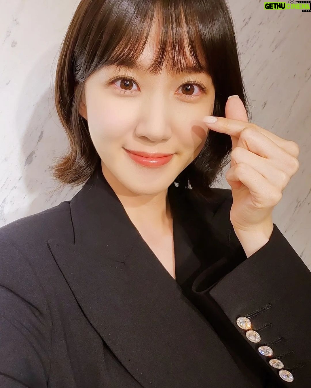 Park Eun-bin Instagram - πμΈκΈ°μμ μ νμ μκ²¨μ£Όκ³ μΆμΌμλ€κ³ μ μ±μ λ€ν΄μ£Όμ ν¬λΆλ€ λλΆμ λ°μμ΅λλ€πββοΈπ μ λ§ κ°μ¬ν΄μ© μ¬λ¬λΆ~ππ