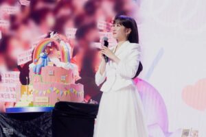 Park Eun-bin Instagram - 대단히 신나고 즐겁고 행복으로 빼곡했던 #은빈노트_빈칸 💌
첫 빈칸은 아주아주 기뻤습니다💘 감사합니다 여러분😍🫶 사랑해요!!!
