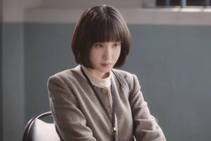 Park Eun-bin Instagram - #우영우DAY 🐳 방구뽕씨 사건을 맡았습니다😧🤦‍♀️ 잠시 후, 9회에서 만나요💛

#이상한변호사우영우 🐋
#ExtraordinaryAttorneyWoo 🐬
#ENA 🕘 #NETFLIX 🕥
