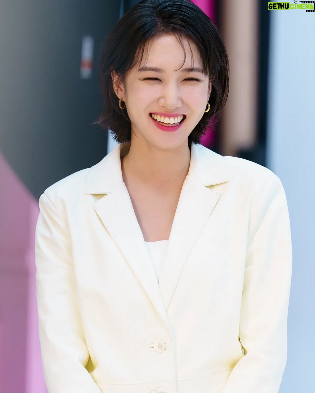 Park Eun-bin Instagram - 영화 #마녀2 가 오늘 6월 15일 개봉합니다❤️🔥 #경희 잘 부탁드려요🥰 극장으로🍿 같이 가자, 나랑‼️