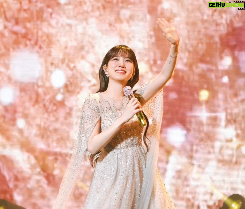 Park Eun-bin Instagram - #20240211 3rd #은빈노트_DIVA in Japan✨️#GrandFinale 🩵 언젠가, 어떻게든 우리🌟 It was a pleasure sharing this moment with MY BINGO🩷💚 Thank you for spending this special time with me🫶