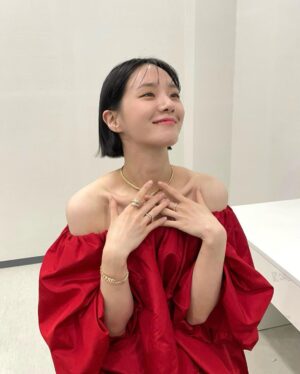 Park Gyu-young Instagram - See you on NETFLIX 👩🏻 @netflixkr  #celebrity