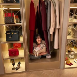 Park Gyu-young Instagram - 😎 #celebrity  @netflixkr