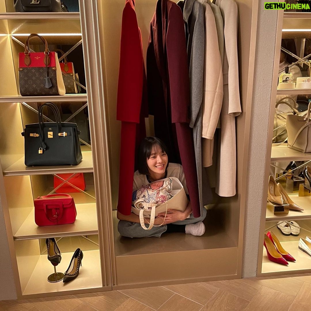 Park Gyu-young - 842.9K Likes - 😎 #celebrity @netflixkr