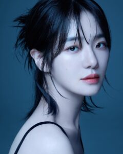 Park Gyu-young Instagram - 🖤