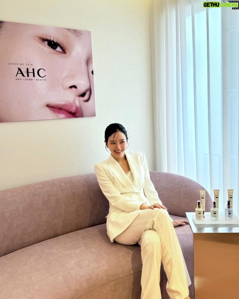 Park Gyu-young Instagram - @ahc.official pro.derm.aesthe 🤍