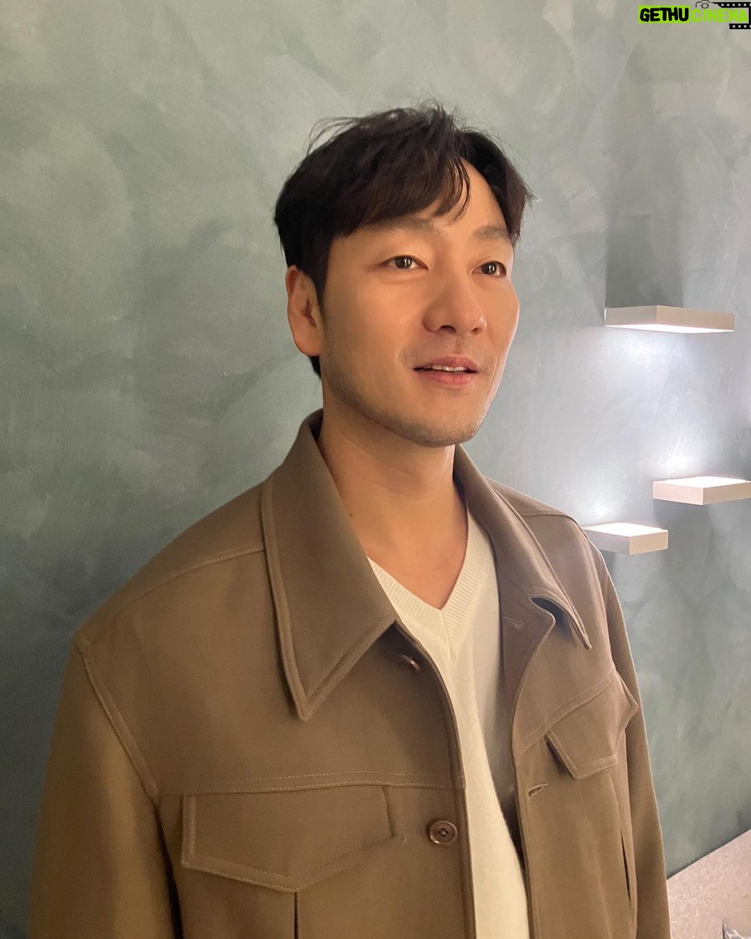Park Hae-soo Instagram - #종이의집_공동경제구역 #MoneyHeistKorea_JointEconomicArea #베를린 #BERLIN 12월 9일 공개 @netflixkr #넷플릭스