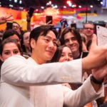 Park Hae-soo Instagram - 🤳 @netflixkr @netflixbrasil @ccxpoficial
