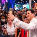 Park Hae-soo Instagram - 🤳 @netflixkr @netflixbrasil @ccxpoficial