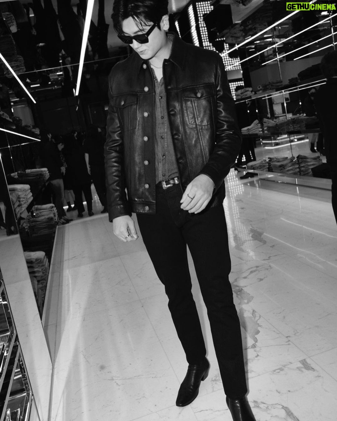 Park Hyung-sik - 2.2 Million Likes - ❤️ @ysl