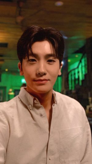 Park Hyung-sik Instagram - 👀😱 🤯🫣 
#ghost #haunted #scary #theghostedbar #ad #paranormal