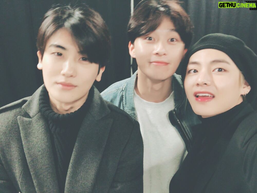 Park Hyung-sik - 1.6 Million Likes - 서롤 불러왔던것처럼