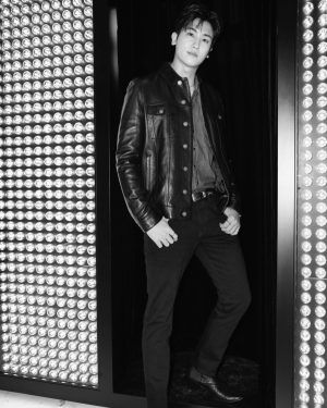 Park Hyung-sik Instagram - ❤️ @ysl