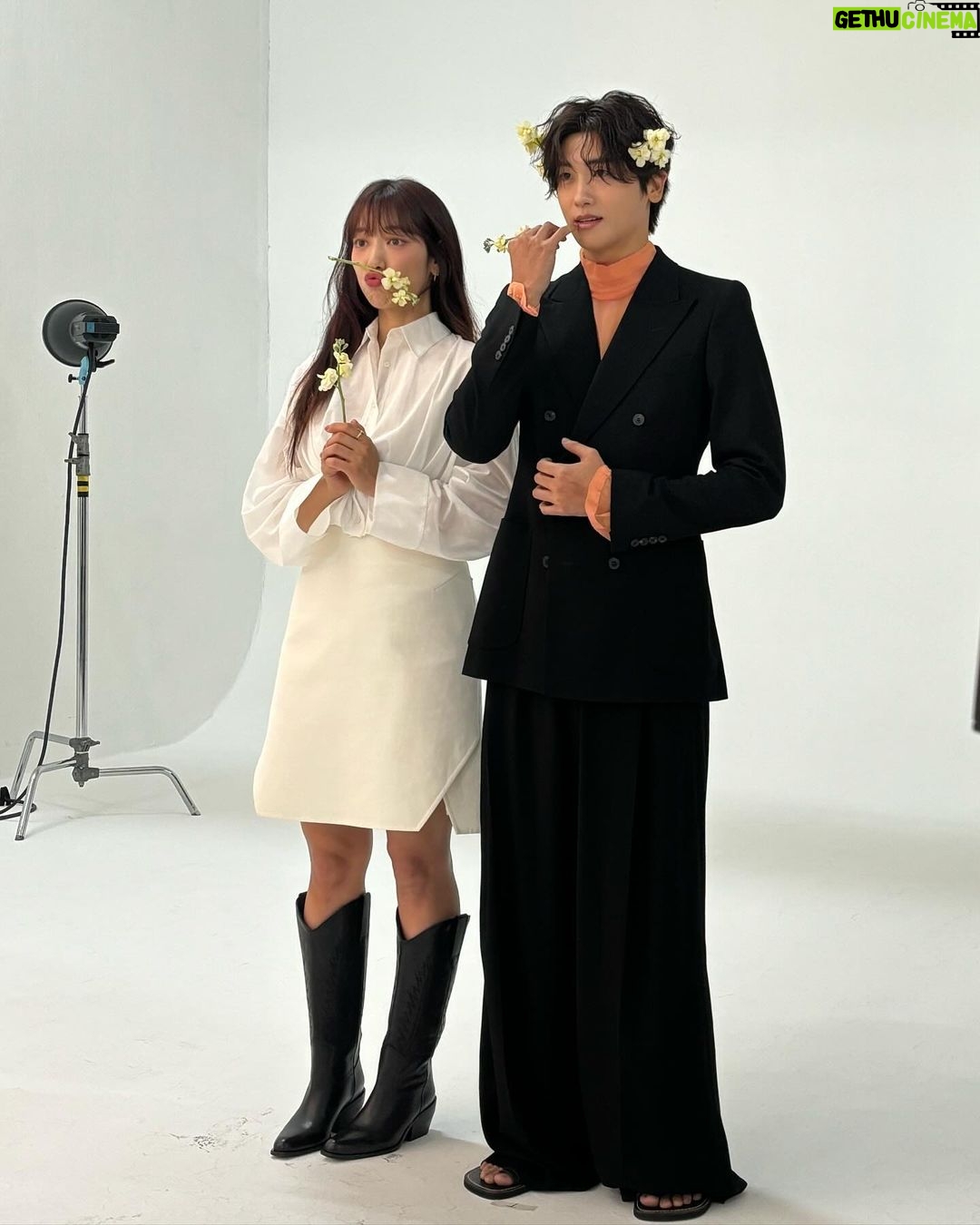 Park Hyung-sik - 2.1 Million Likes - 설 연휴에도 닥터슬럼프와 함께👨⚕️🧑⚕️