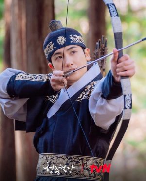 Park Hyung-sik Instagram - 오늘도 8시 50분 TVN 청춘월담🙏🏻