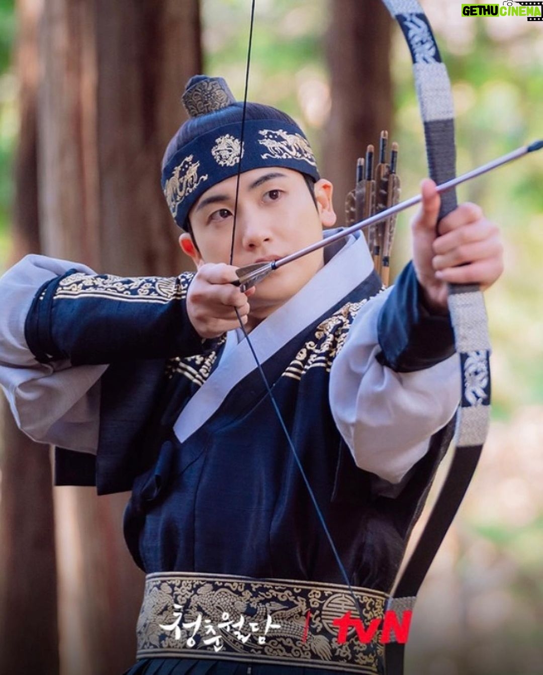 Park Hyung-sik - 1.7 Million Likes - 오늘도 8시 50분 TVN 청춘월담🙏🏻