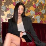 Park Ji-hyo Instagram - #광고 지쯔도 함께한 GUCCI 24 SS 컬렉션 기념 앙코라 전시🌹 #gucciancora #gucciss24