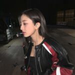 Park Ji-hyo Instagram - 2023한 해 동안 많은 원스들 만날 수 있어서 행복했어요 2024도 이겨내!✨ 하루 늦었지만 모두들 새해 복 많이 받으세요🤍