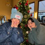 Park Ji-hyo Instagram - 어쩌다보니 얘랑 또 부산데이트🎄