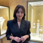Park Ji-hyo Instagram - #광고 대담하면서도 화려하고 우아한 품격을 지닌 여성 주얼리 워치의 대명사 라임라이트 갈라 50주년 전시 #Piaget #LimelightGala #피아제 #피아제라임라이트갈라50주년