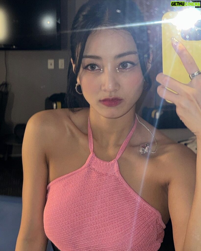 Park Ji-hyo Instagram - Killin Me Good😀