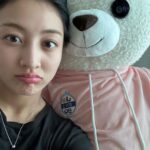 Park Ji-hyo Instagram – 엄니아부지 큰딸은 잘크는중