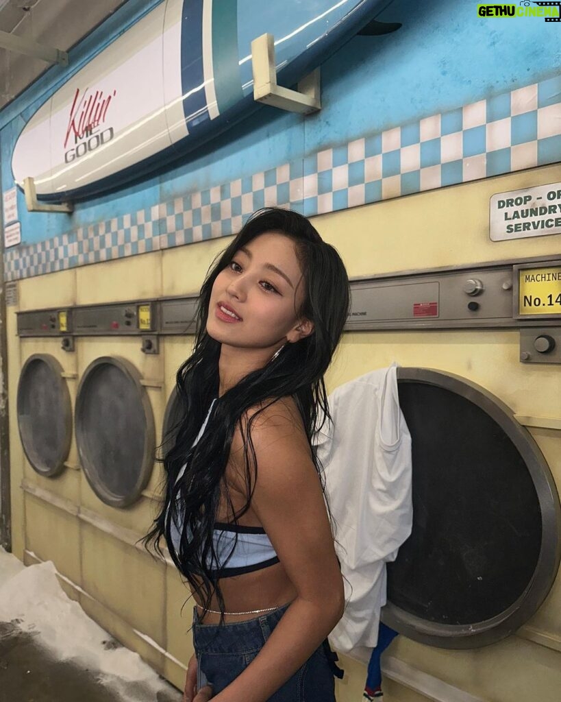 Park Ji-hyo Instagram - 🏄‍♀️내가 죠아하는 여름