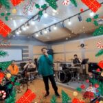 Park Jin-young Instagram - 여러분 올 한 해도 저희 아티스트들을 성원해주셔서 진심으로 감사드립니다. 언제나 부족한 부분들은 있겠지만 매년 조금씩 나아지도록 노력할테니 내년에도 많은 사랑과 성원 부탁드립니다. 2023년 멋진 복 된 한 해가 되길 빕니다! Thank you for your endless support for our artists. The company propbably won't be perfect next year but promise you that we'll strive to be better to serve you. Hope 2023 will be a wondeful one! #JYParkConcert #박진영콘서트 #JYPark #박진영 #GrooveBack